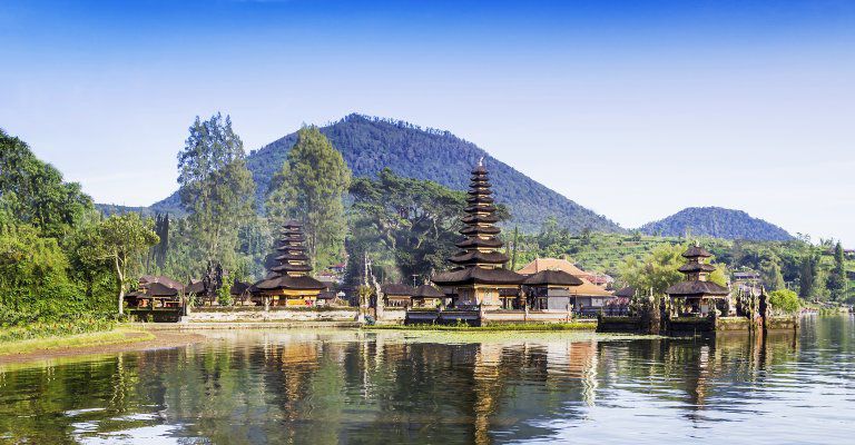 about conscious living - thai temple